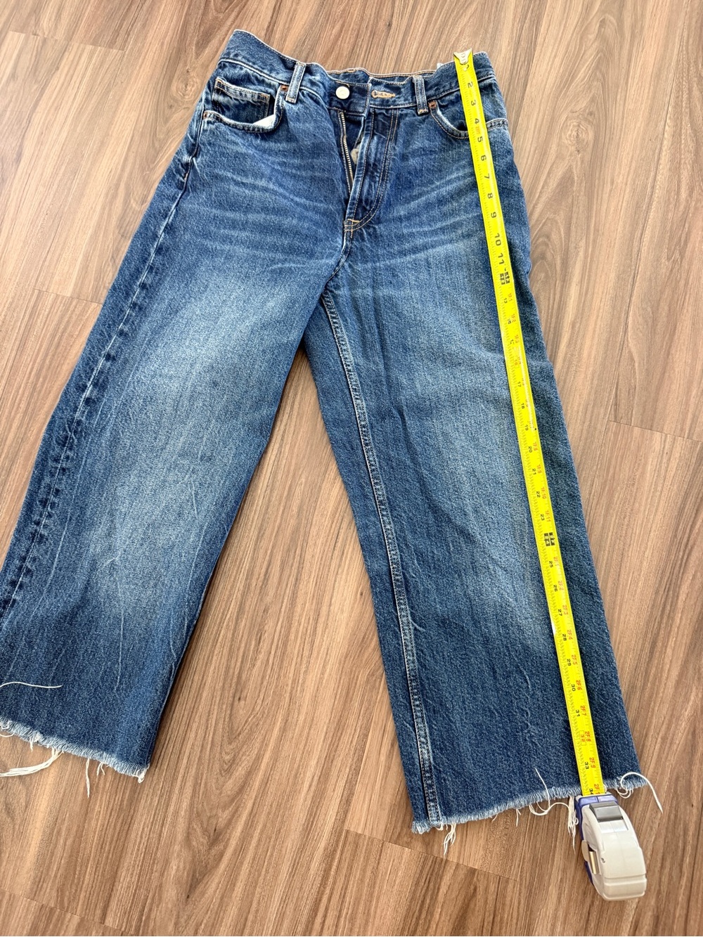 Zara cut off jeans